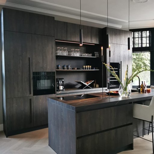 Cleaf Sherwood dark met keramiek dekton werkblad. 